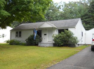 921 Mary Ann Ct, Greenville, MI 48838