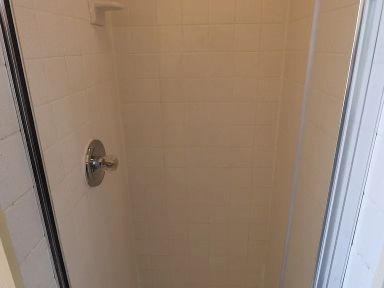 Historic Apartment Building — Photo 18