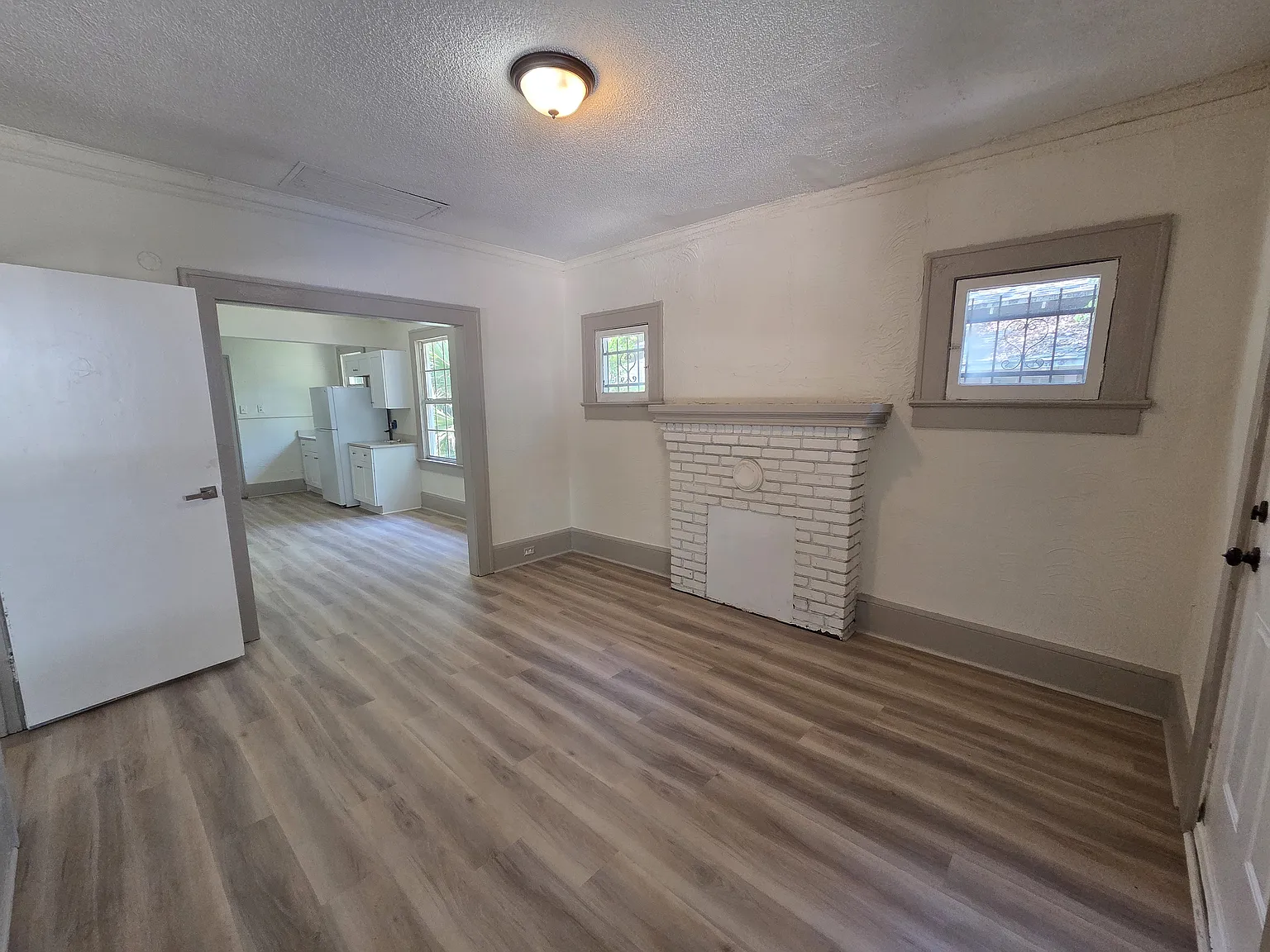 334 Birch St — Photo 3