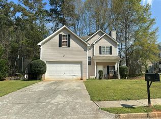 8242 Sterling Ln, Covington, GA
