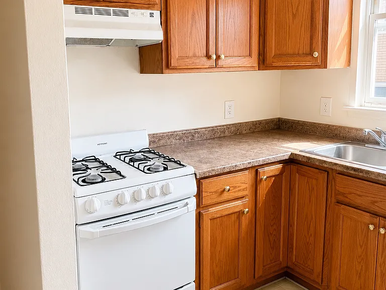 Ridley Station Apartments — Photo 14
