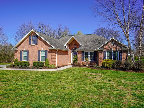 2nd image of 5908 Braelinn Dr