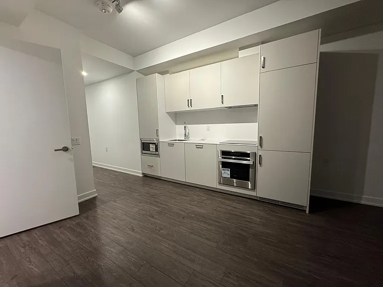 89 Queen St E #5559 — Photo 11