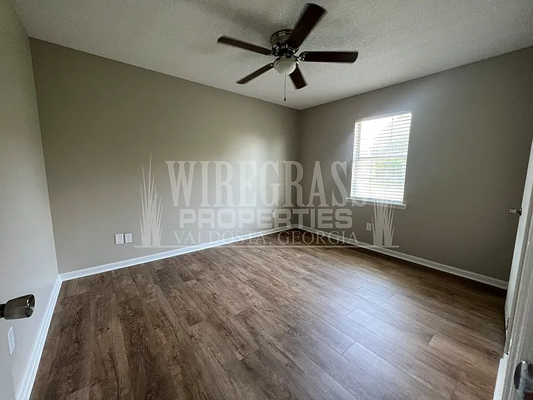 3621 Hillway Dr — Photo 13