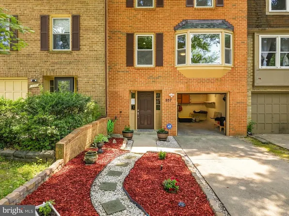 937 Wild Forest Dr, Gaithersburg, MD 20879