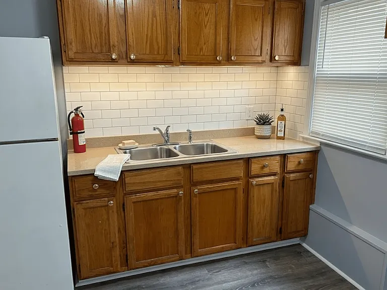 20258 Ferguson St — Photo 3