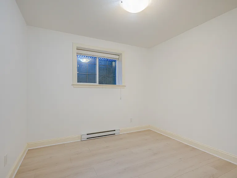 1089 Ruthina Ave — Photo 4