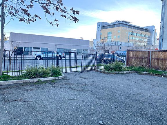2nd image of 525 4th St