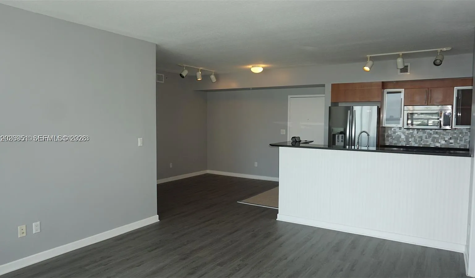 One Miami West Condo — Photo 1