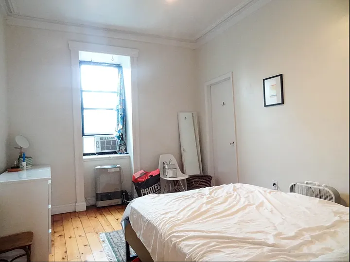 481A Willoughby Avenue — Photo 4