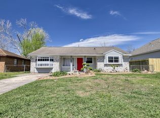 5727 Peacock St, Houston, TX 77033
