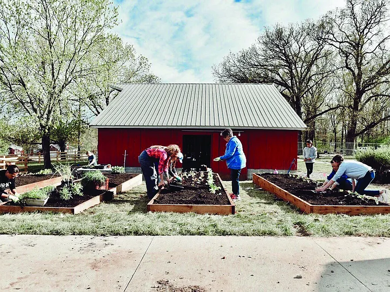Red Barn — Photo 9