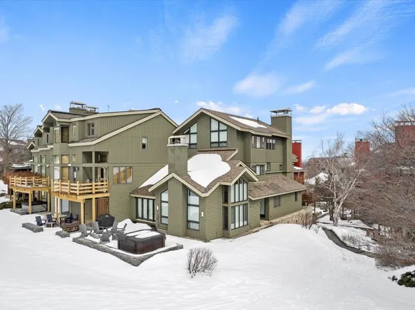 15 Mountain Reach Mews Road #15, Stratton, VT 05155-0000