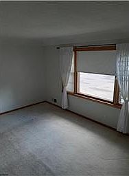 3rd image of 359 5th Ave S
