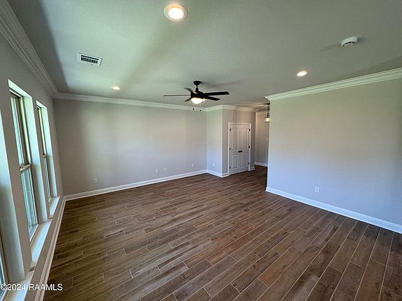 2nd image of 207 Wild Cherry Ln