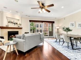 2929 N Lincoln Ave #F2, Chicago, IL 60657