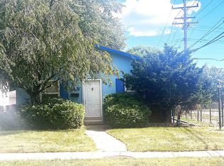 23702 Tuscany Ave, Eastpointe, MI 48021