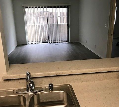 4th image of 1021 W Angeleno Ave APT 110