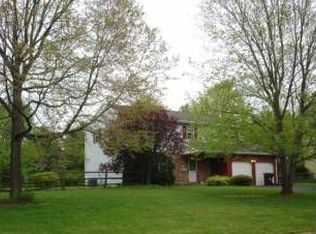 2638 General Forst Dr, Colmar, PA 18915