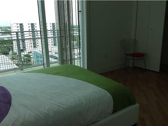4th image of 350 NE 24th St APT 1108