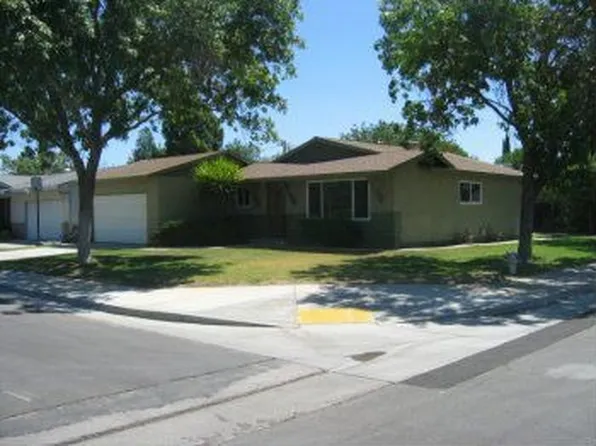 1568 Alberta St, Los Banos, CA 93635