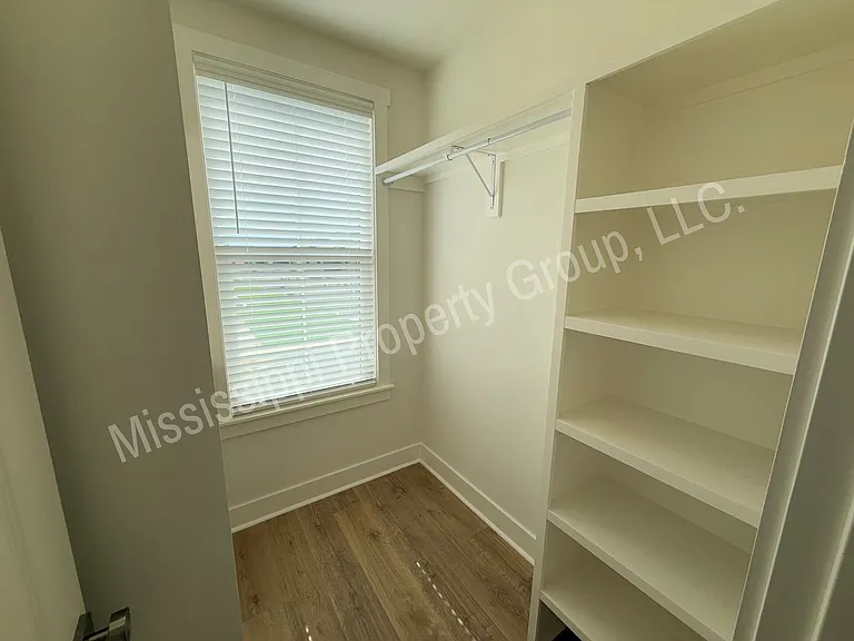 611 Miramar Ln — Photo 29