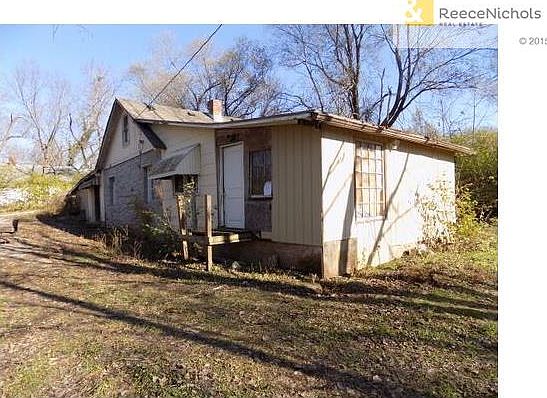 2nd image of 2613 E 77th Ter