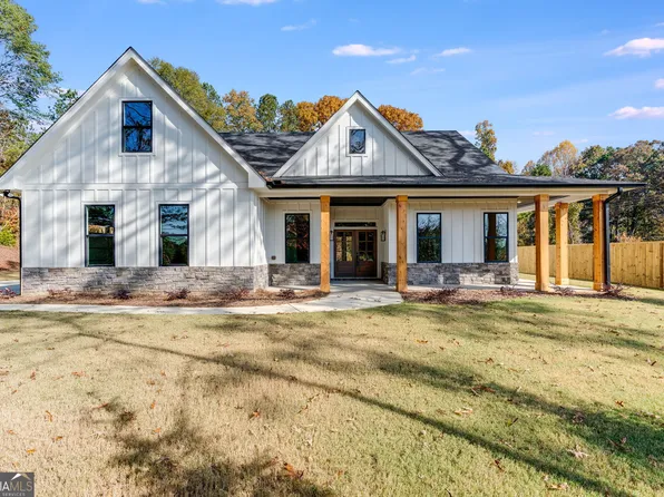 682 Ferguson Pl, Dallas, GA 30132