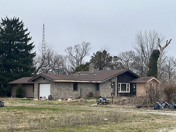 3rd image of 5362 Dowling Rd