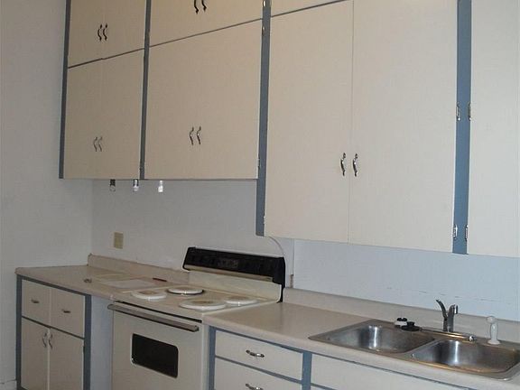 4th image of 1118 N Washington Ave