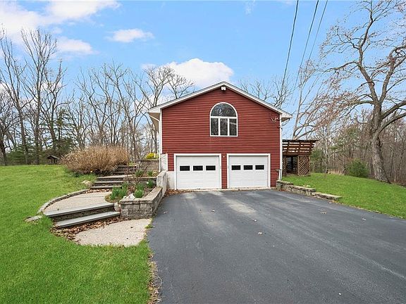 3rd image of 42 Ledge Rd