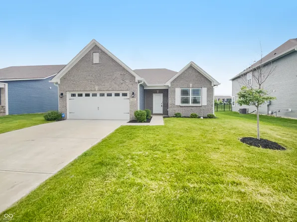 6847 Cardiff Dr, McCordsville, IN 46055