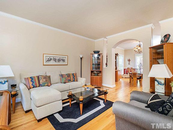 3rd image of 3111 Glenwood Dr