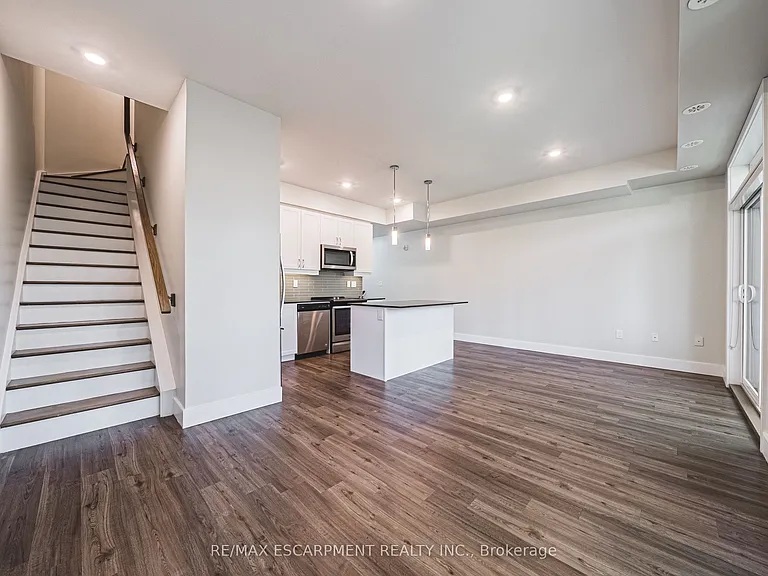 2061 Prospect St #209 — Photo 5