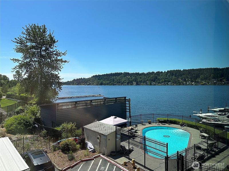 5th image of 5021 Ripley Lane N #203