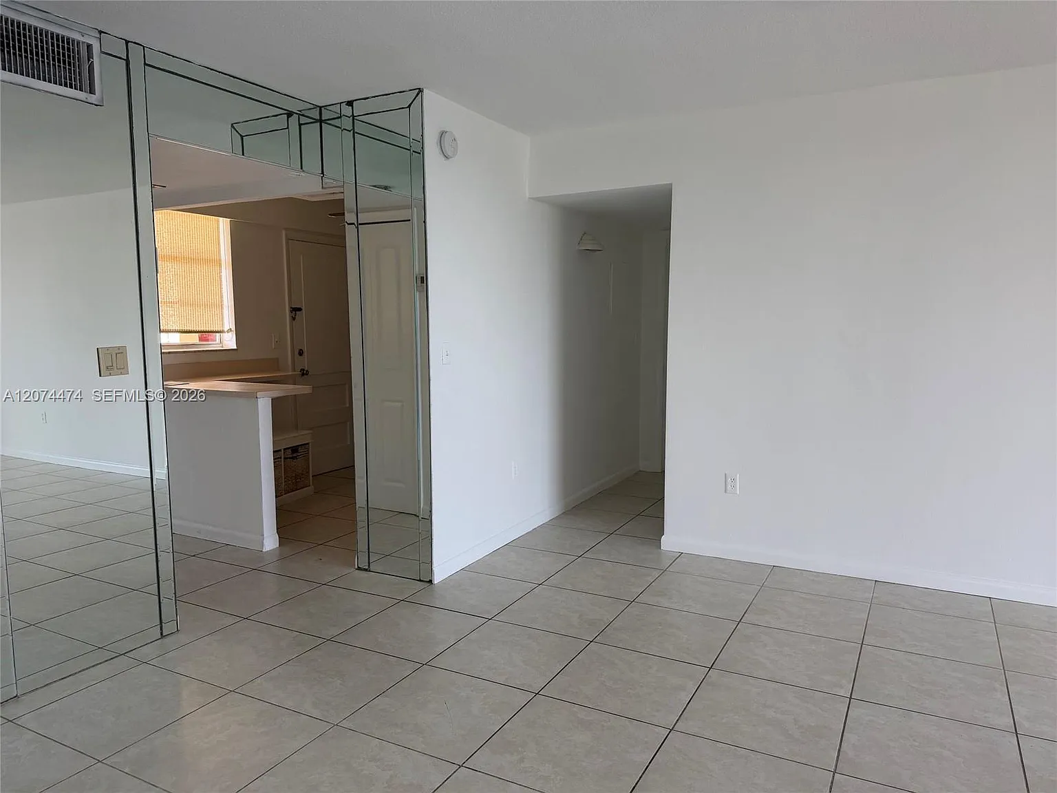 2 bed, 2.0 bath, 1083 sqft, $2,300 — Photo 3
