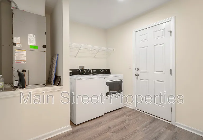 8724 Schooner Ln — Photo 16