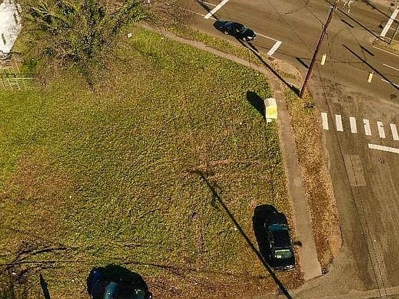 5th image of 132 Richmond Hwy