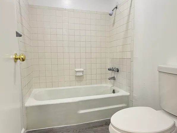 (undisclosed Address), Kansas City, MO 64117