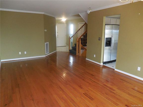 3rd image of 196 Sara Ln #6E