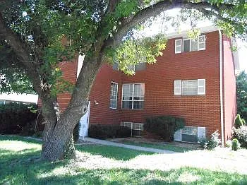216 N Seminary St photo 1