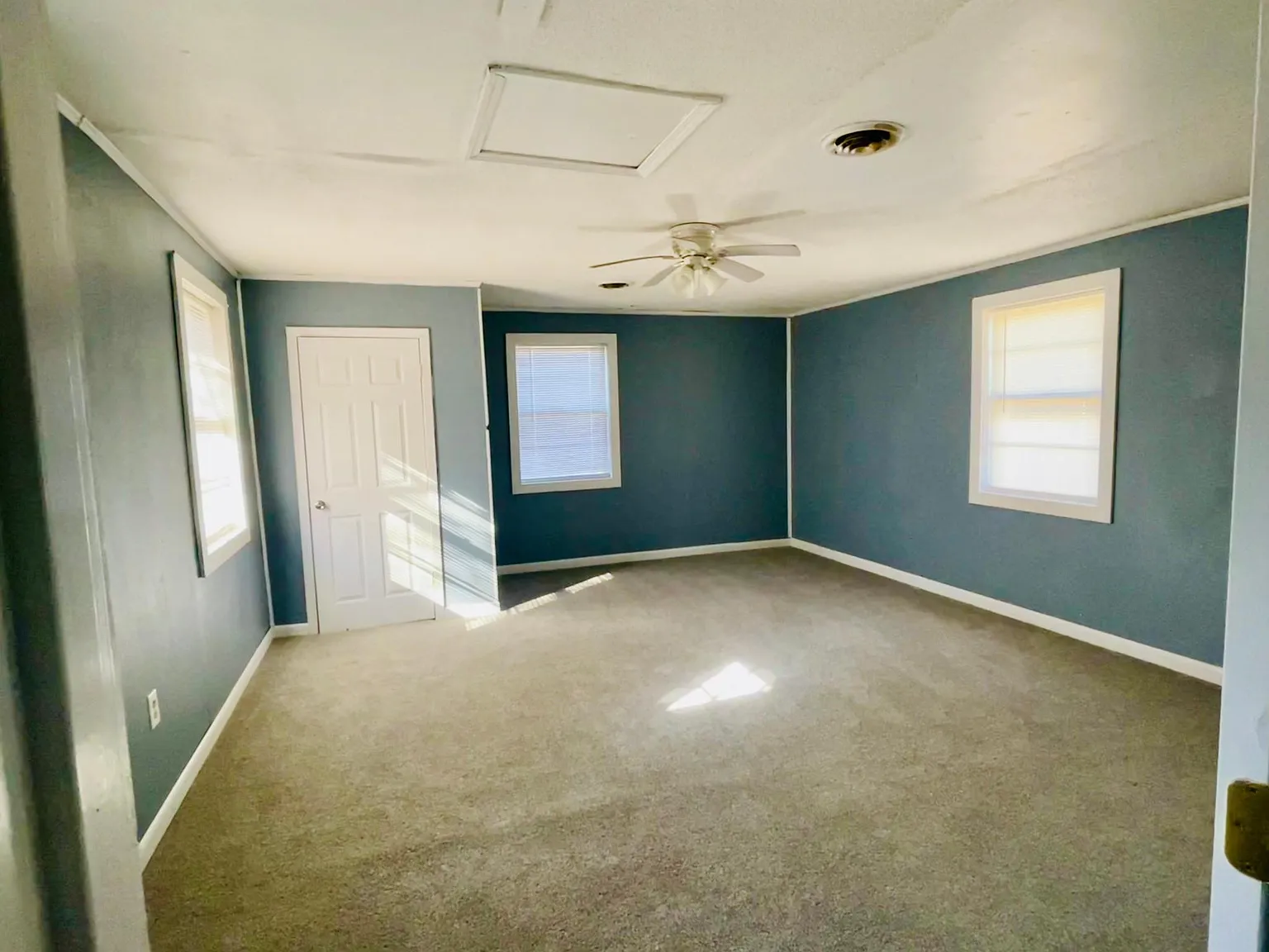 214 Willow St — Photo 3