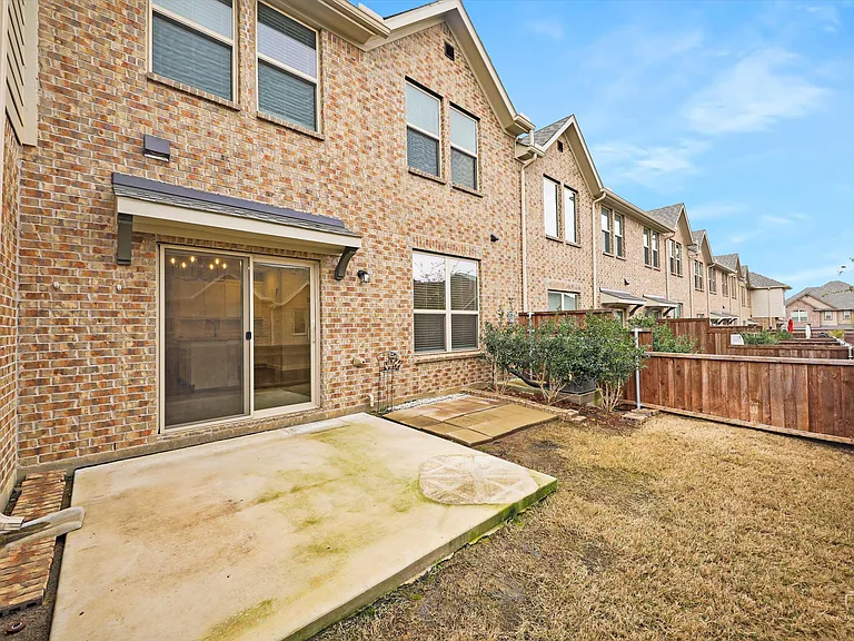 2729 Splendor Dr — Photo 27