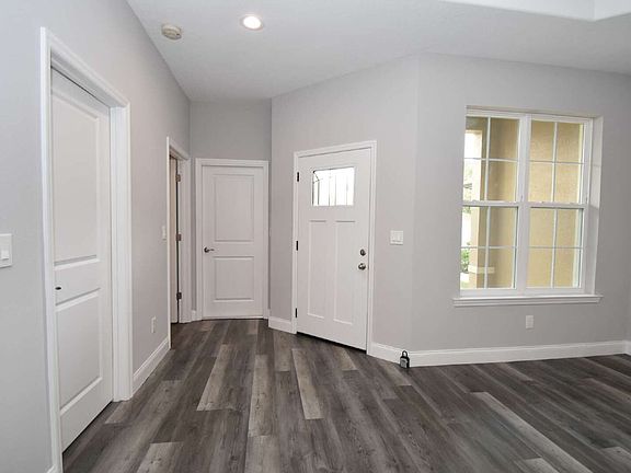 3rd image of 37 Ponce Deleon Dr Unit B