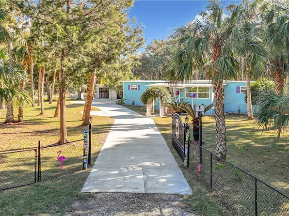 10930 W Rockhaven Ln, Homosassa, FL 34448