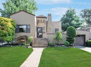 89 Franklel Blvd, Merrick, NY 11566