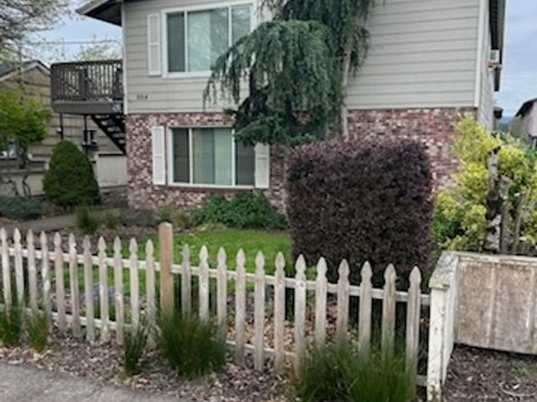 964 8th Ave APT 4