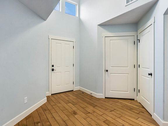 5th image of 61753 SE Camellia St