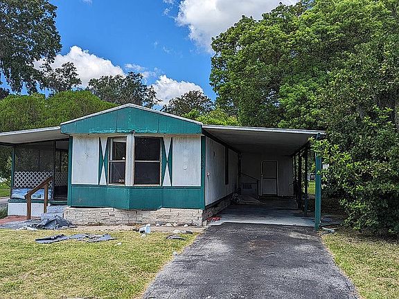 2nd image of 552 Palm Pl W