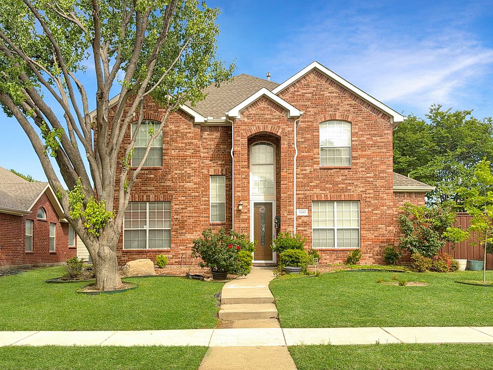 1st image of 7848 Ravens Cliff Dr